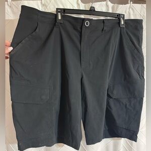 Under Armour Men's Loose Heat Gear Shorts